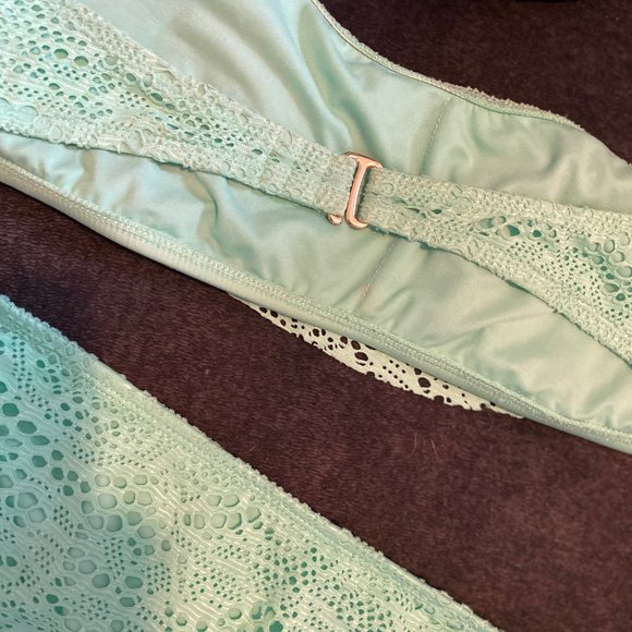 Mossimo Bikini (XL Top / L Bottom) - Picture 6 of 7